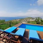 Grand Seaview * Ksamil