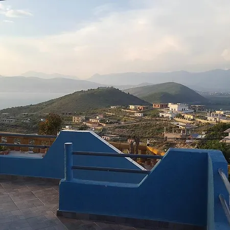 Grand Seaview Apartment