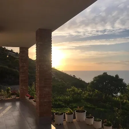 Grand Seaview Apartamento Ksamil