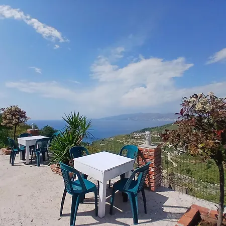 Grand Seaview Апартаменты Ксамил