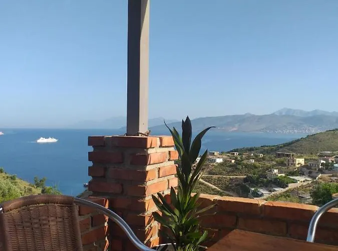 Grand Seaview * Ksamil