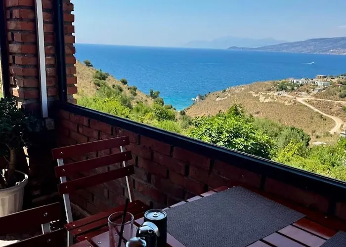 Grand Seaview Apartment
